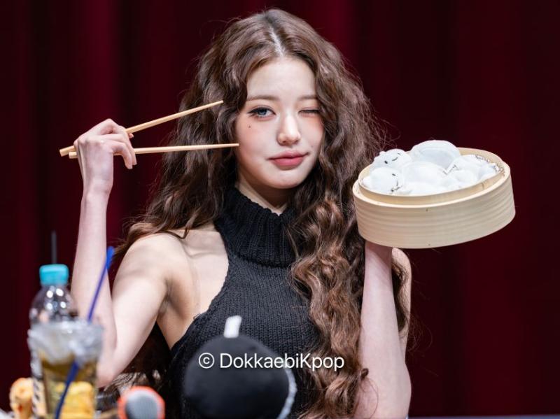 장원영 260308 팬사인회