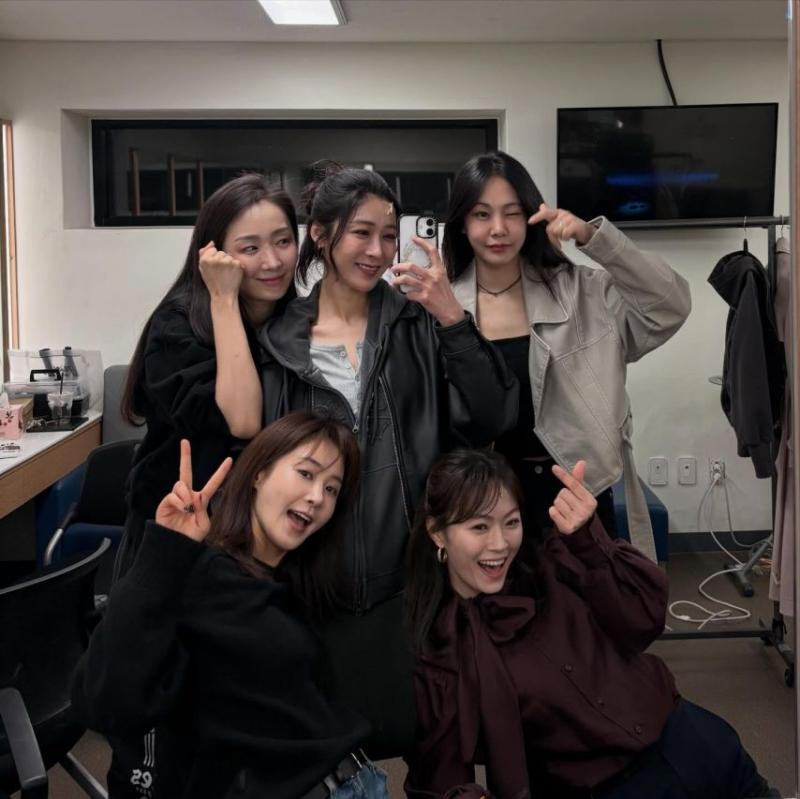 유리 소녀시대 인별 with 정우연 김려원 이경미 한지은 The WASP