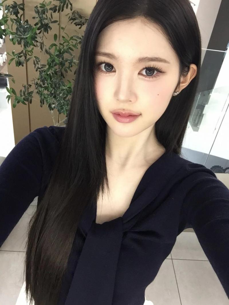 하츠투하츠 에이나