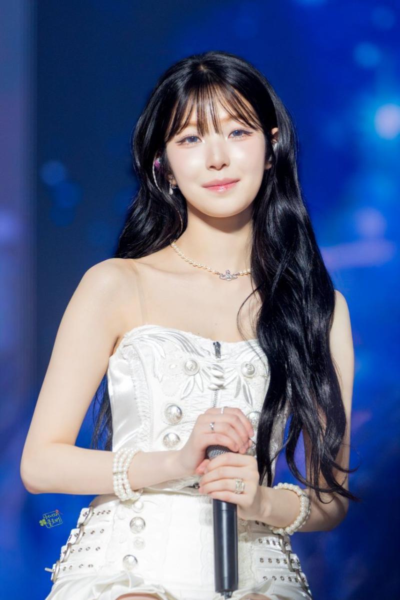 프로미스나인 백지헌