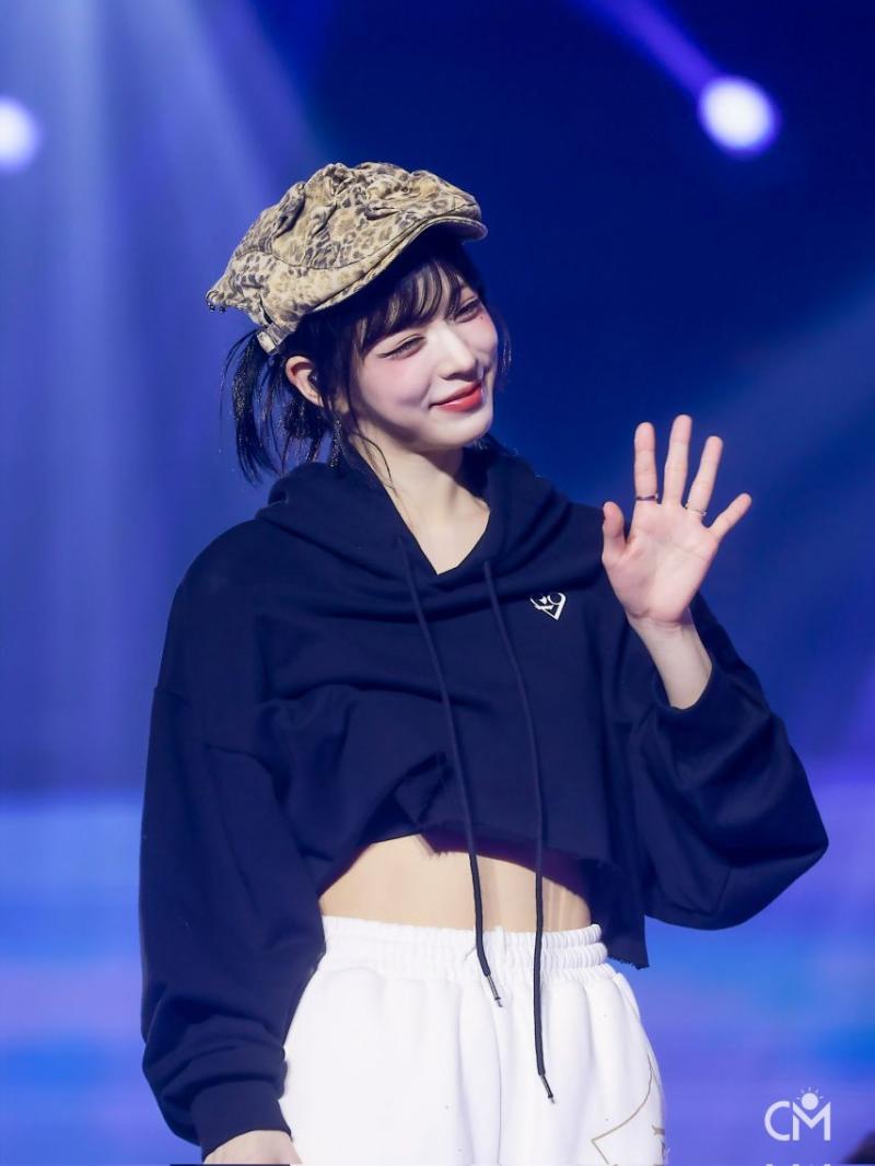 프로미스나인 이채영