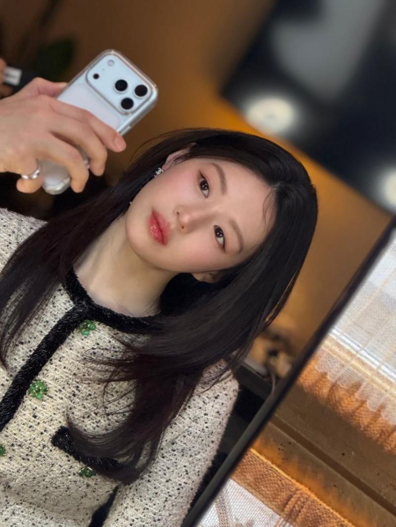고윤정 인별 등 샤넬쇼 파리/ with 제니