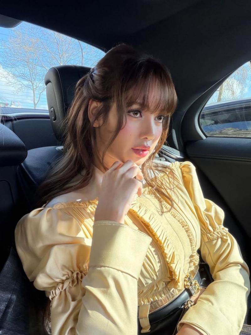 블랙핑크 리사 SNS