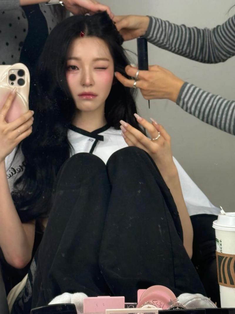 프로미스나인 백지헌