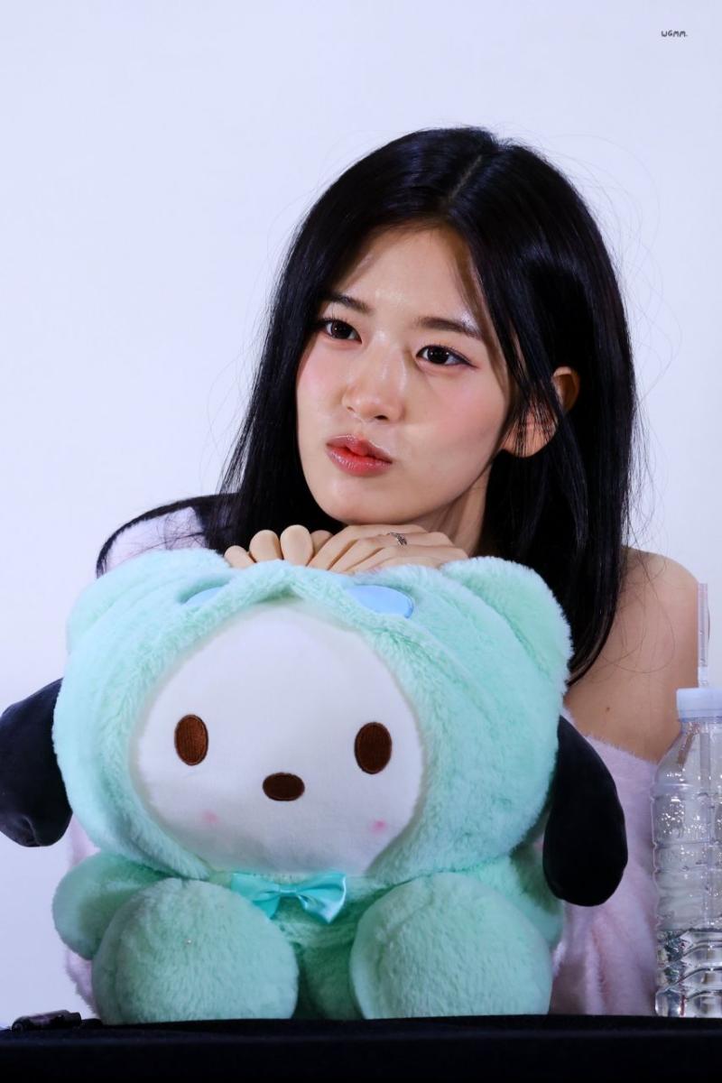 아이브 안유진