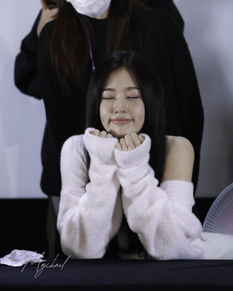 아이브 안유진