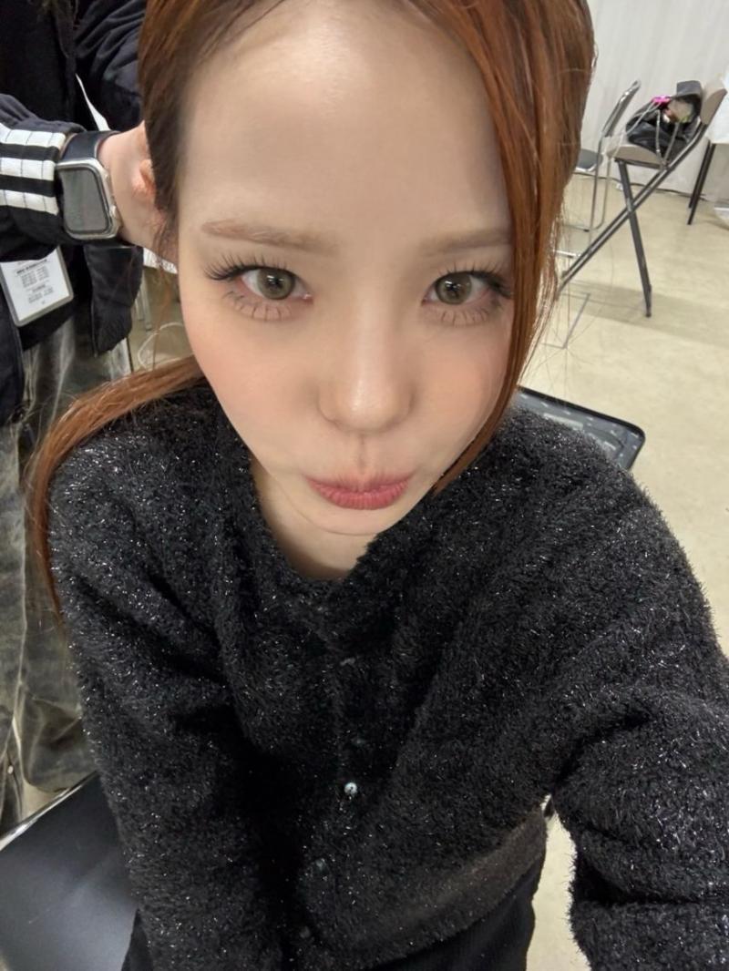 니쥬 (NiziU) 마코