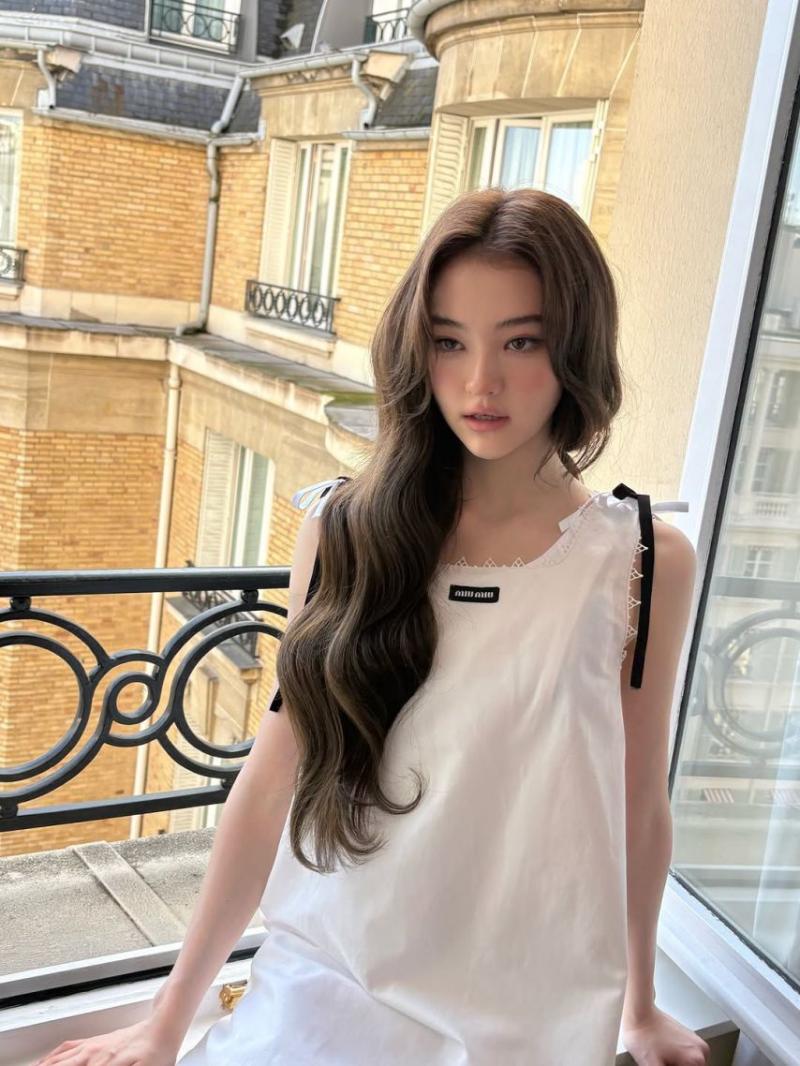 MEOVV (미야오) 엘라