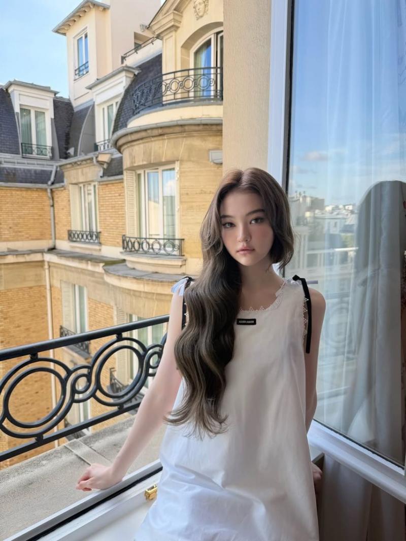 MEOVV (미야오) 엘라