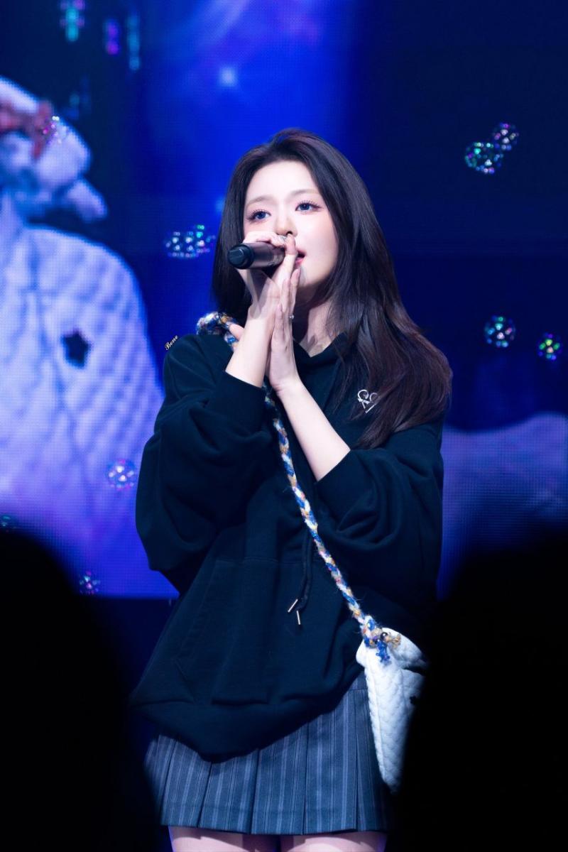프로미스나인 이나경