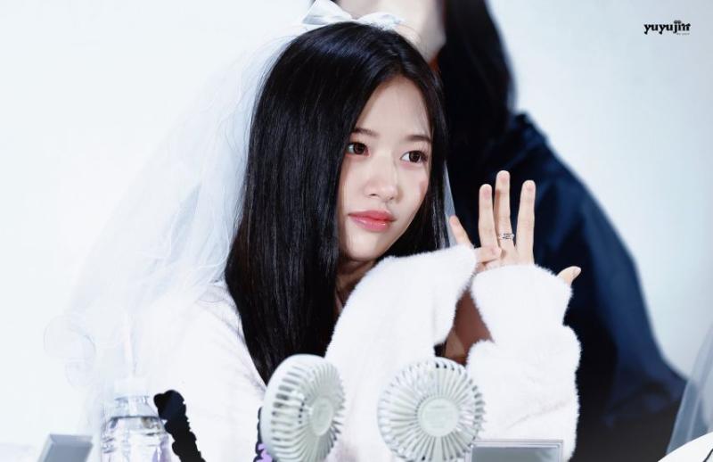 아이브 안유진