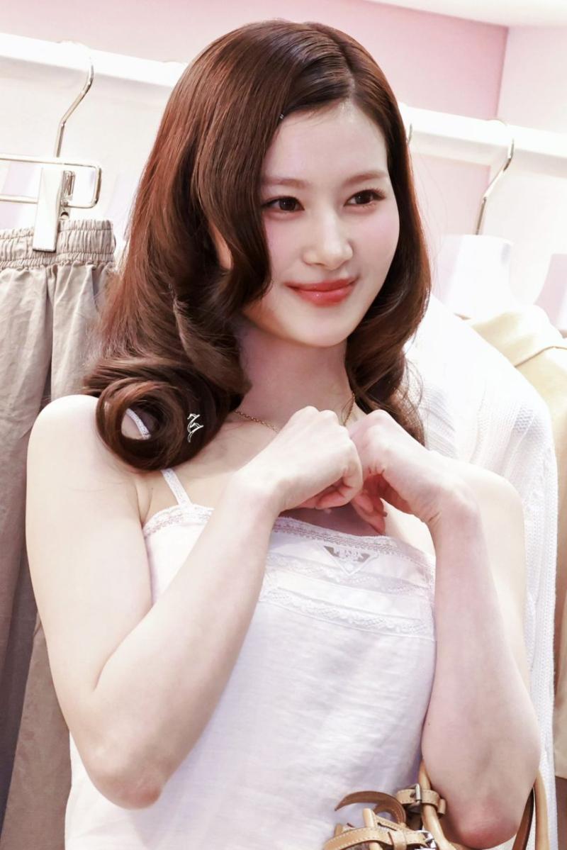 트와이스 사나