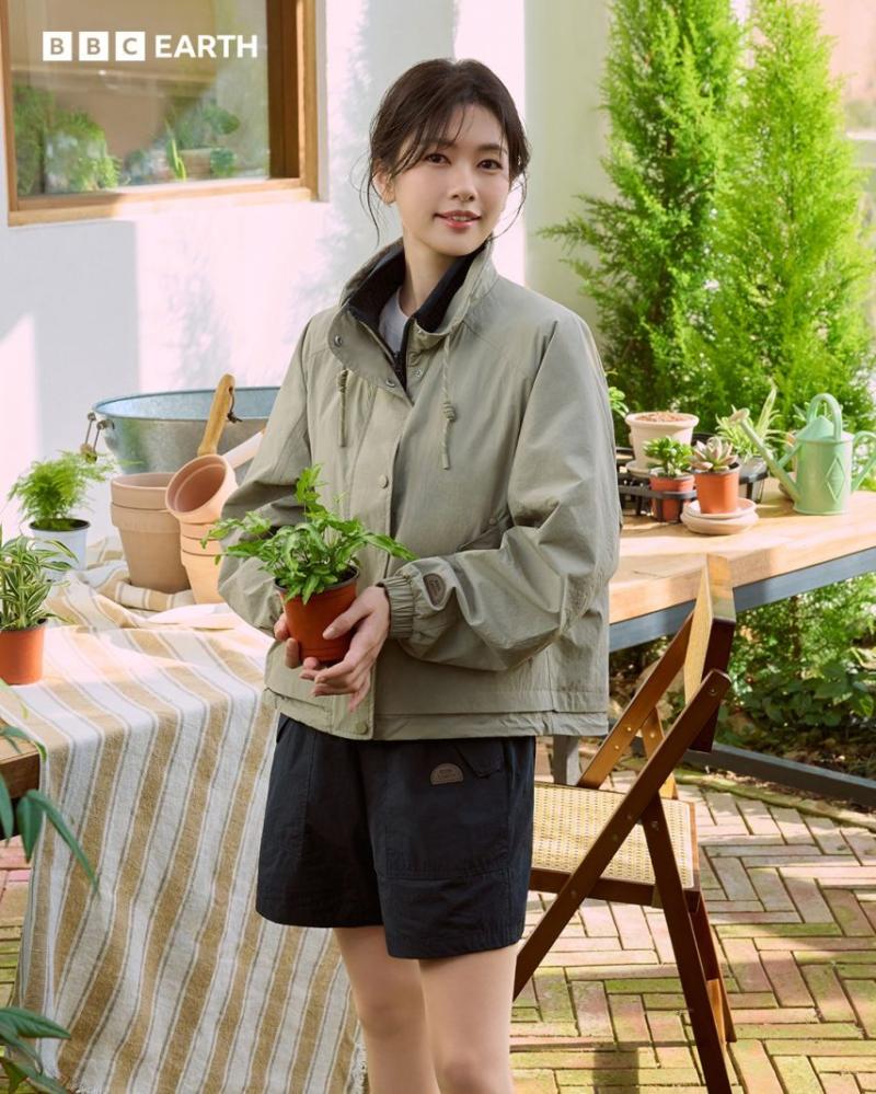 정소민 BBC Earth Apparel