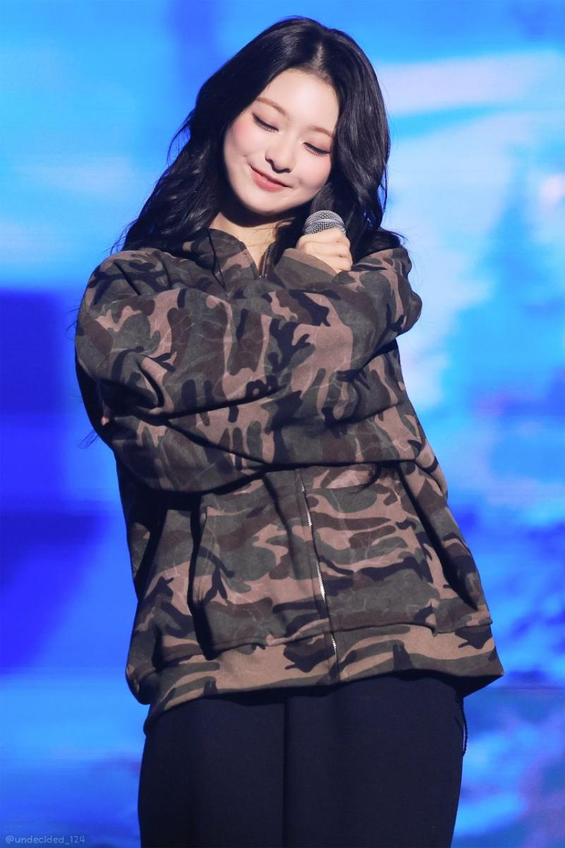 프로미스나인 이나경