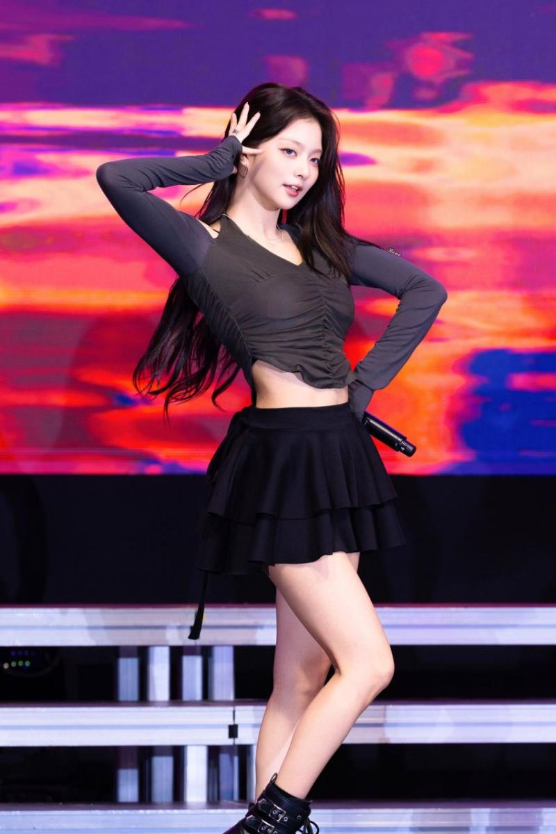 프로미스나인 이나경