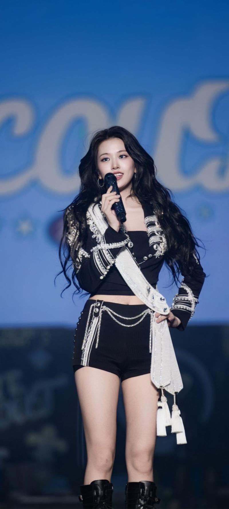 아이브 안유진