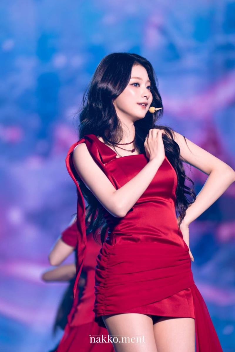 프로미스나인 이나경