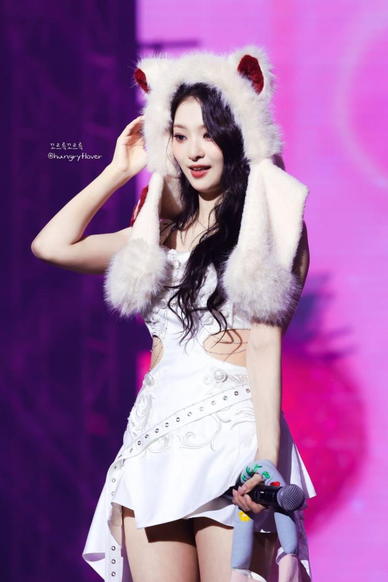 프로미스나인 이나경