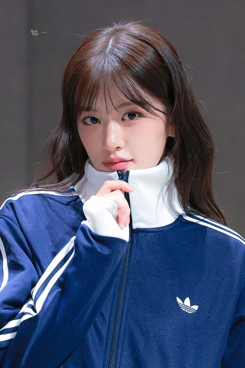 아이브 안유진 (6pics 추가)