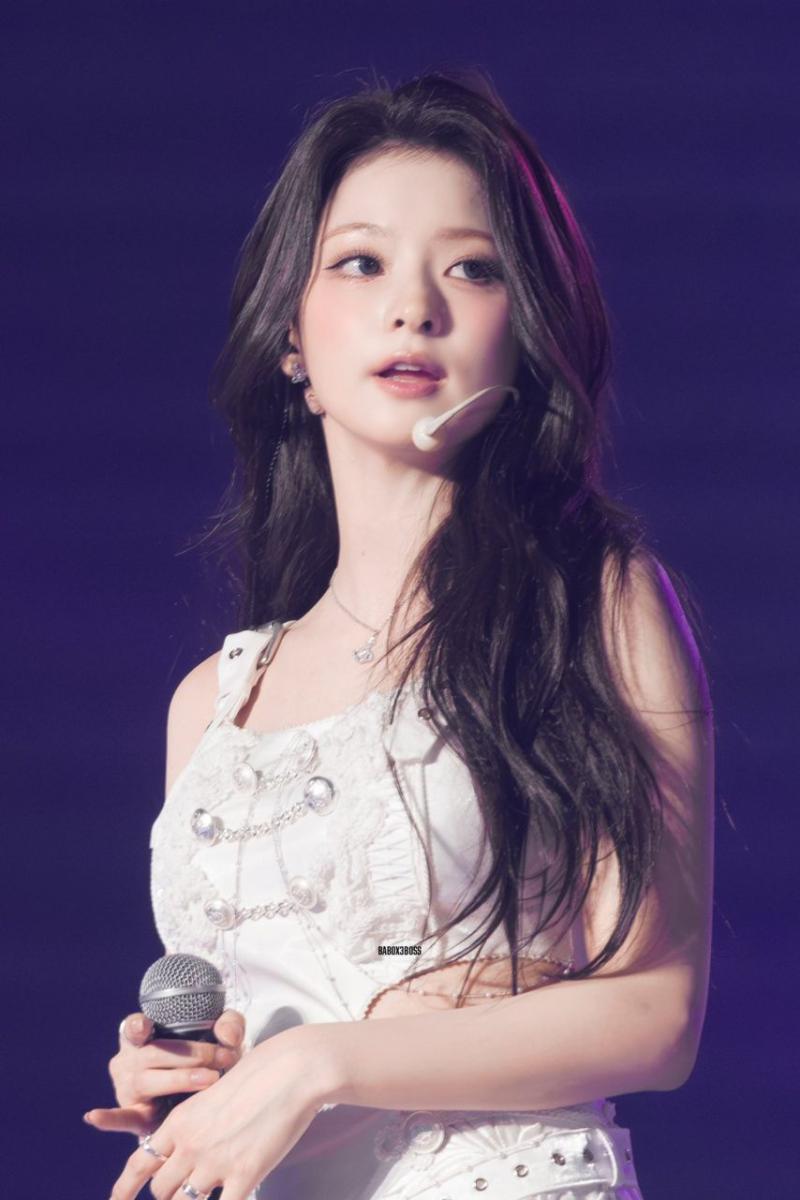 프로미스나인 이나경