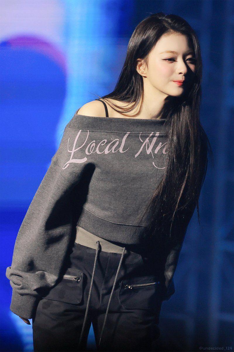 프로미스나인 이나경