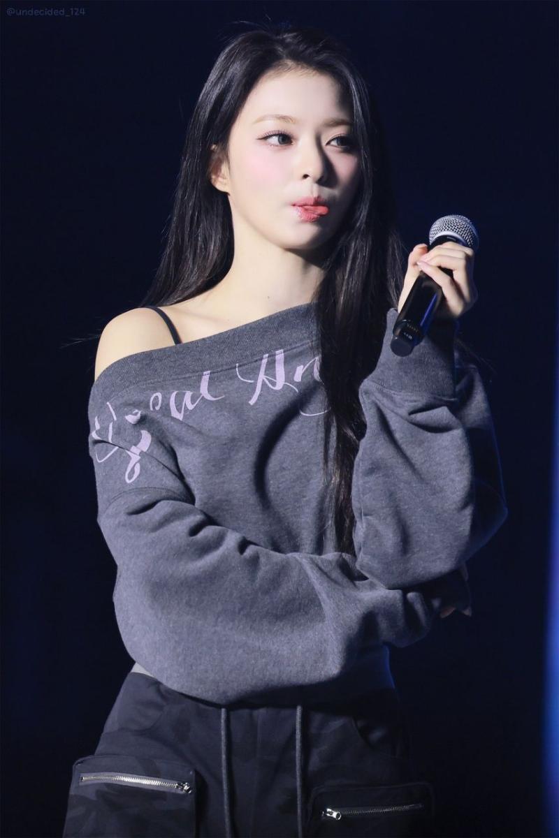 프로미스나인 이나경