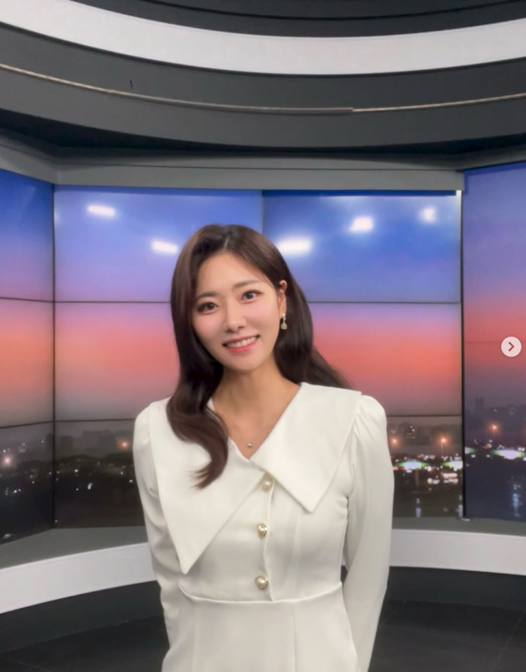 김규리 기상캐스터 아름다운 각선미 몸매