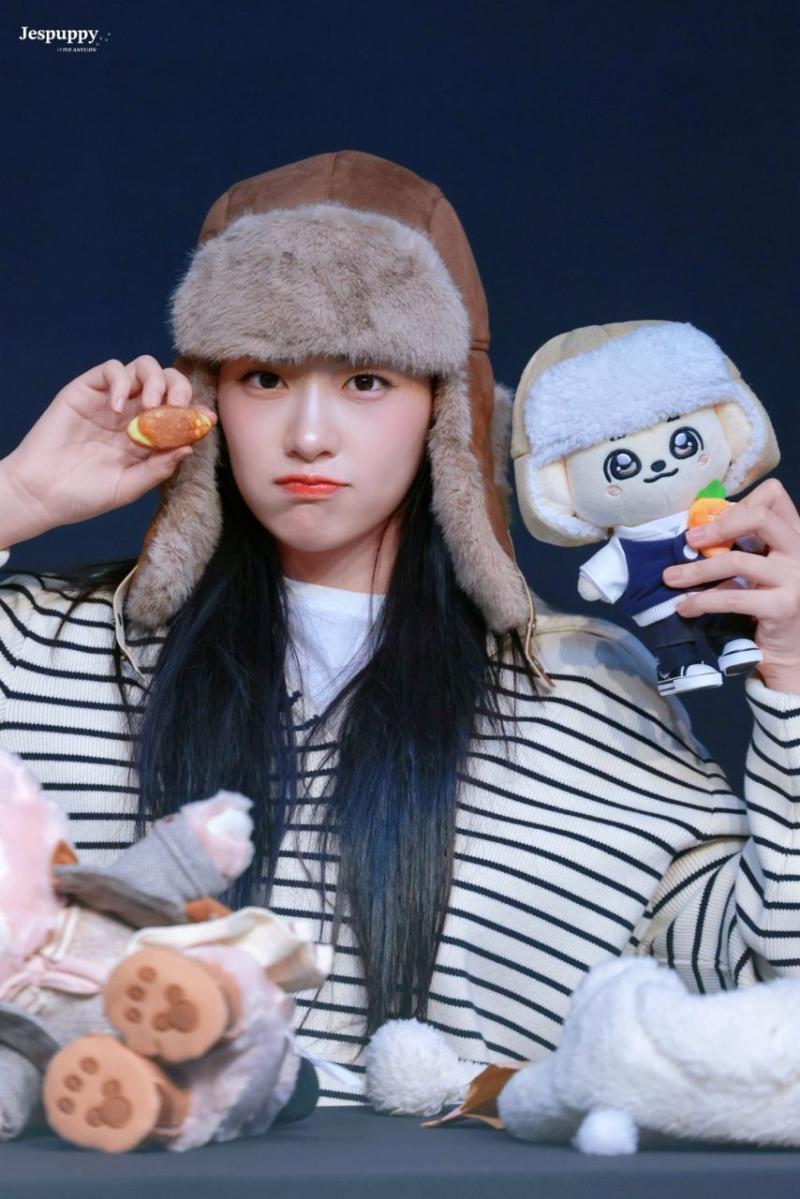 아이브 안유진