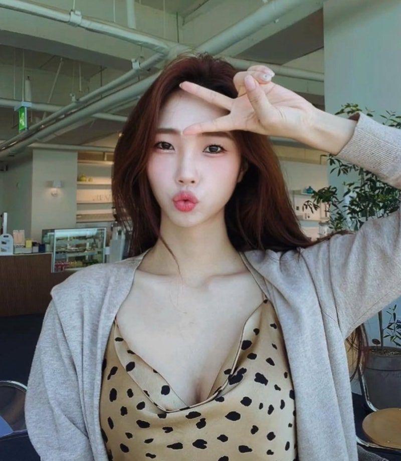 권민정 아나운서 스몰이지만 얼굴 몸매는 최상