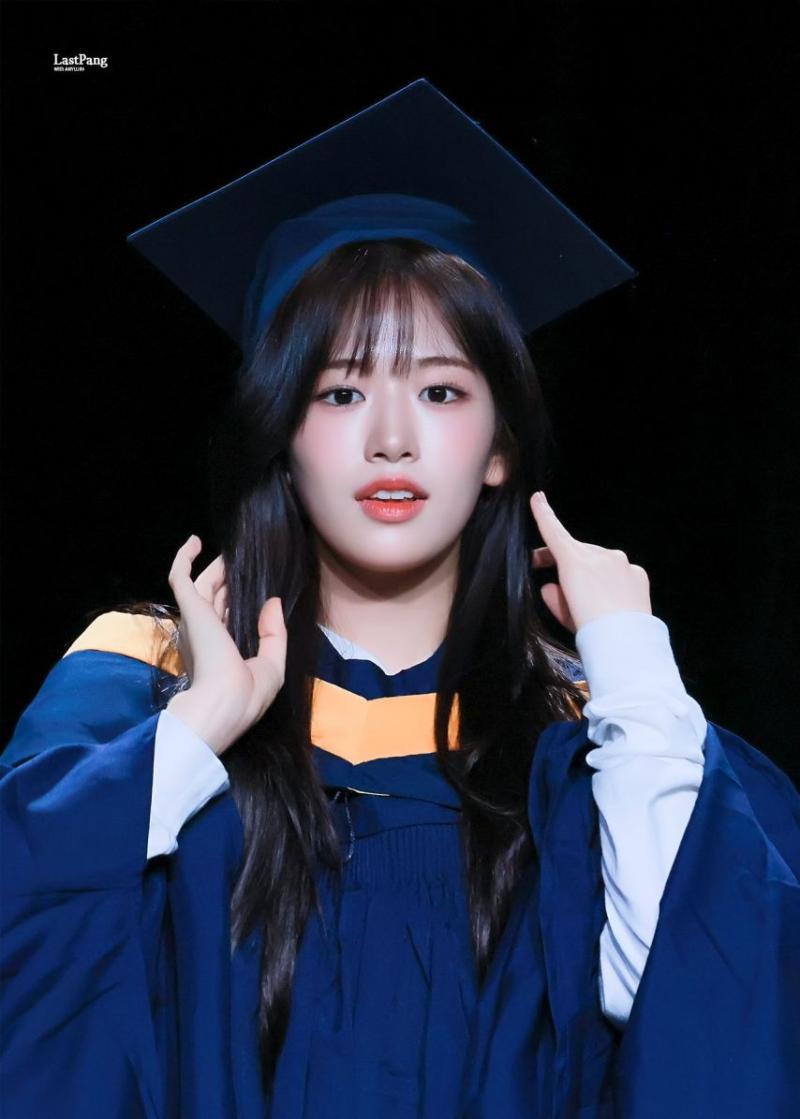 아이브 안유진
