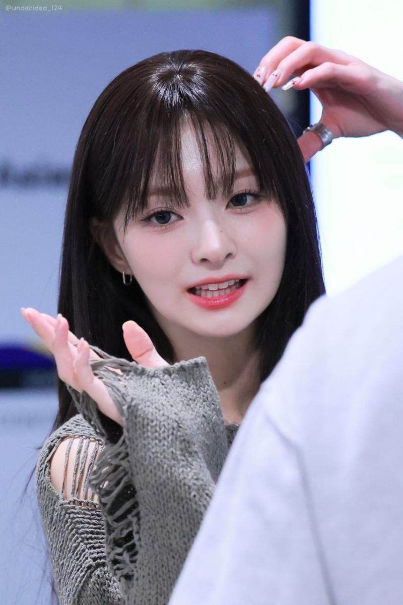 프로미스나인 이나경