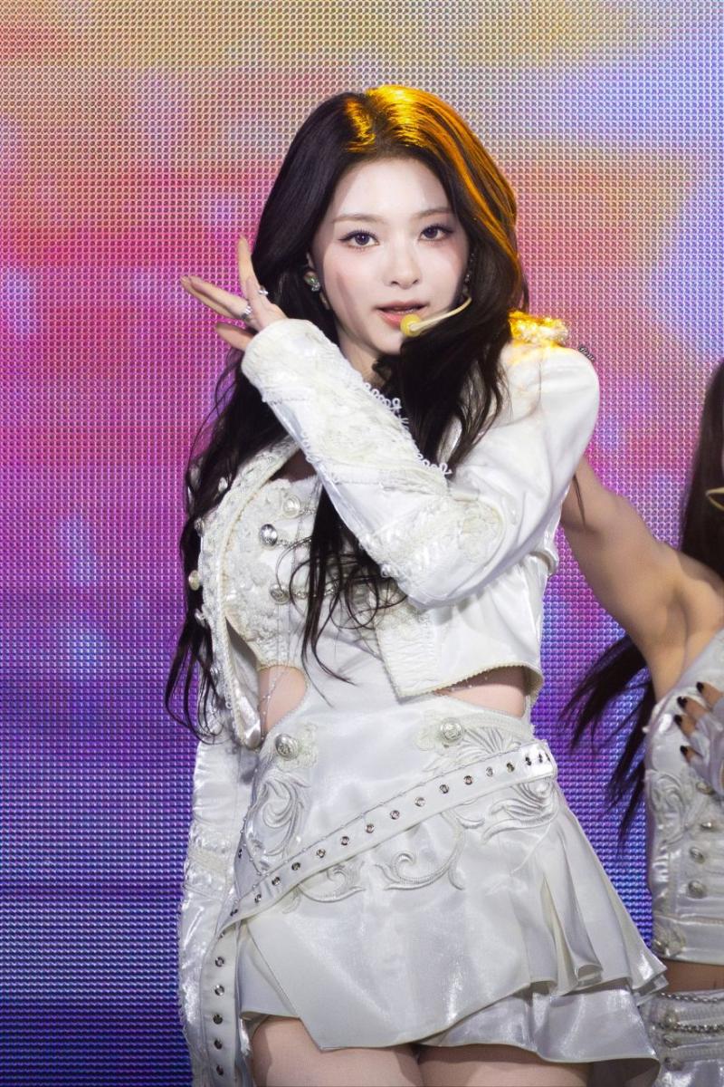 프로미스나인 이나경