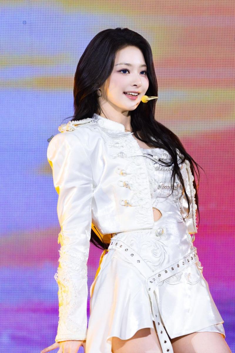 프로미스나인 이나경
