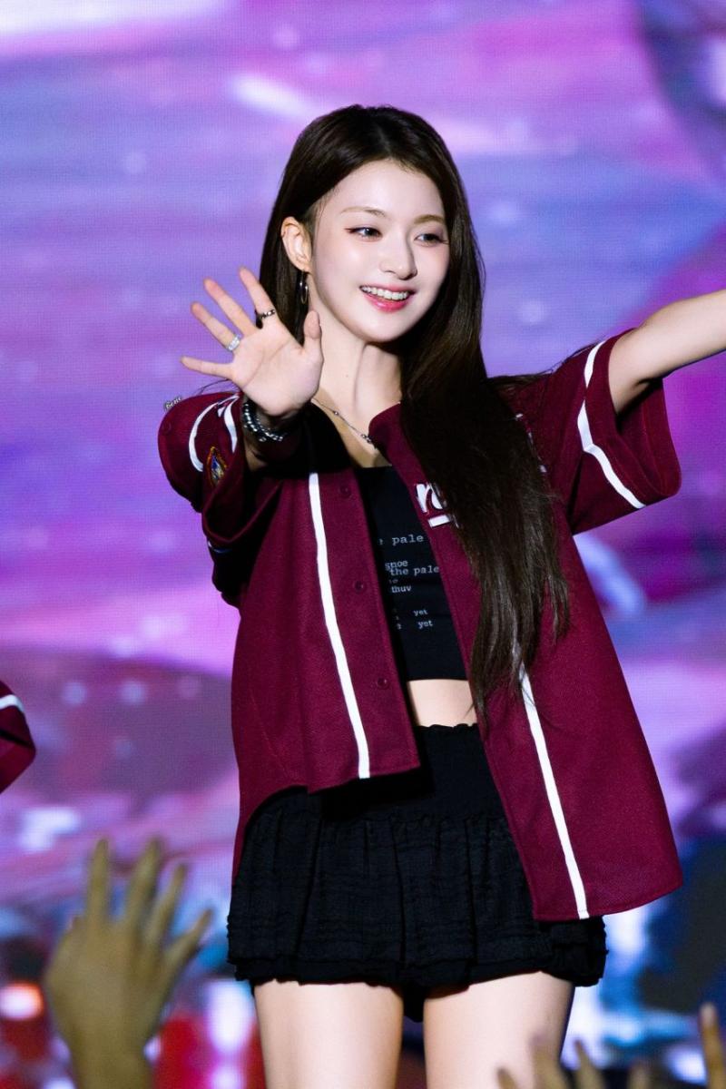 프로미스나인 이나경
