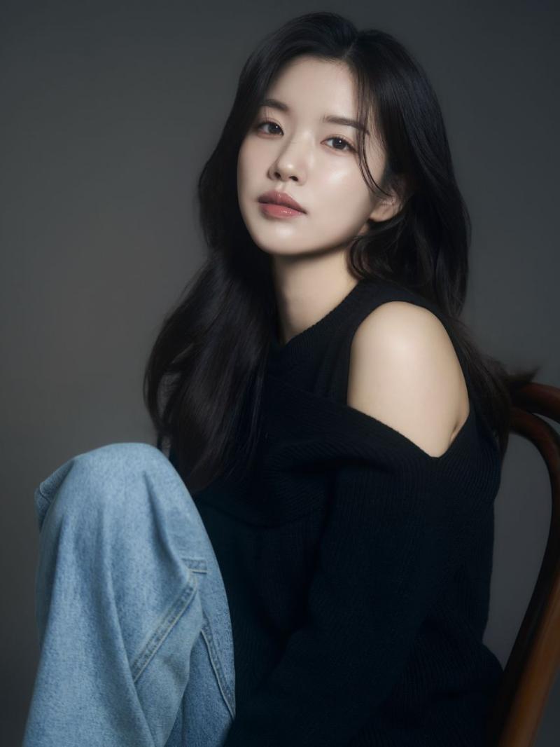 조윤서