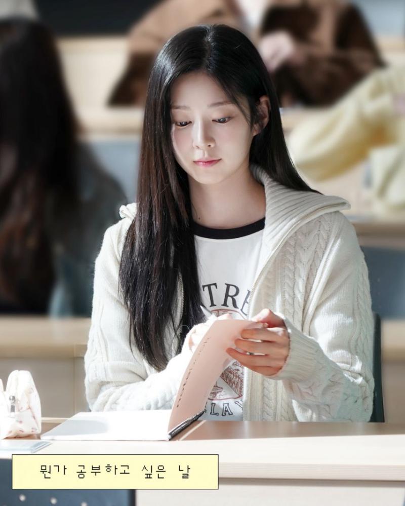 김민주