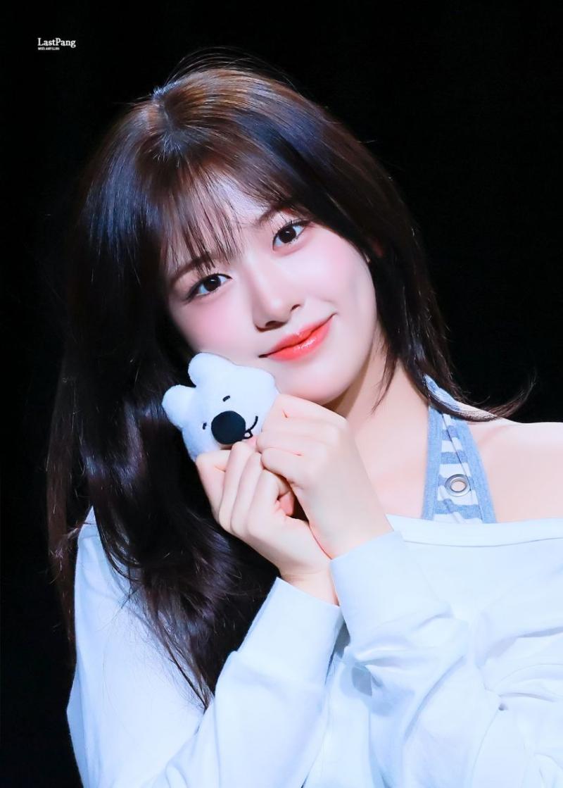 아이브 안유진