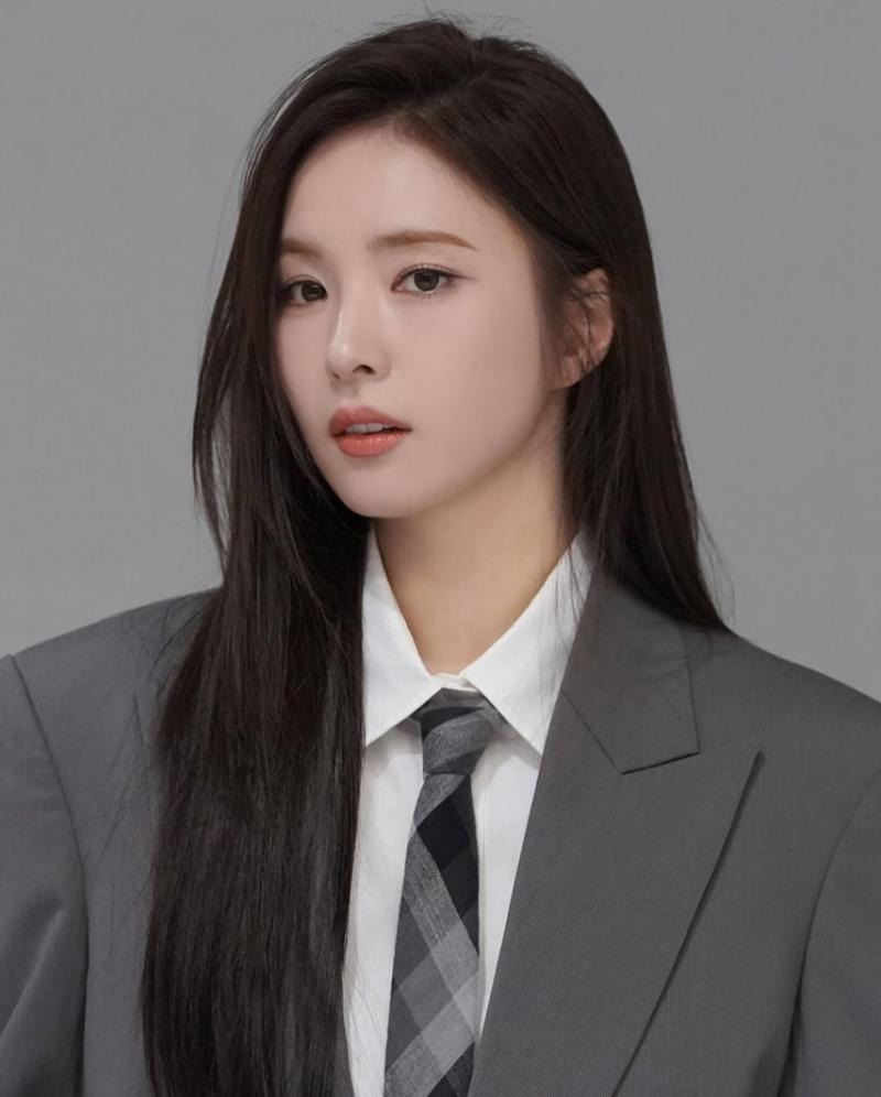 [신세경] 봄날의 햇살 같은 수트세경 비하인드