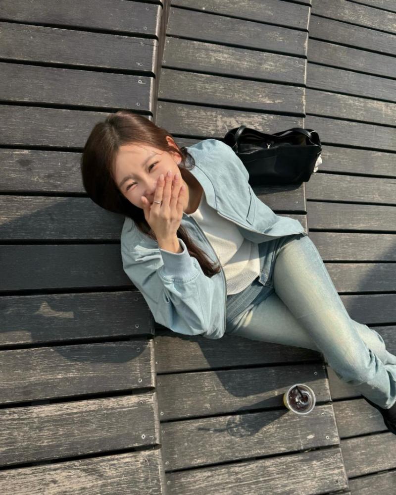 김윤희 아나운서