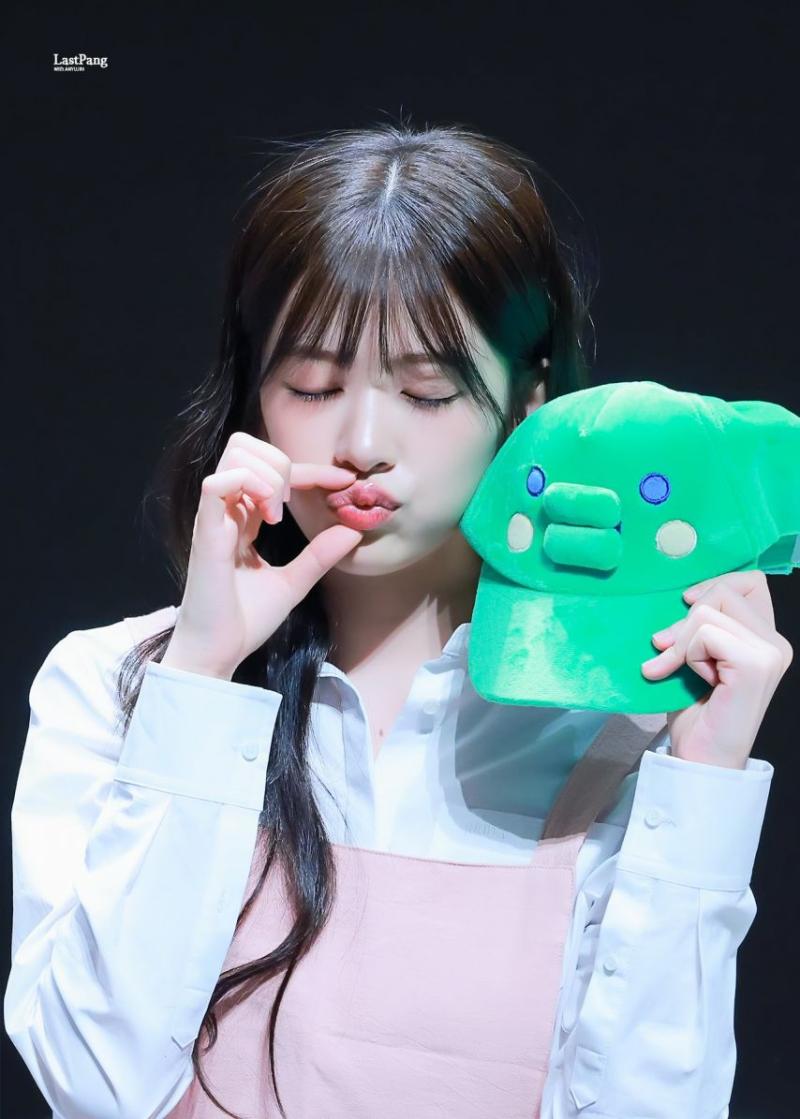 아이브 안유진
