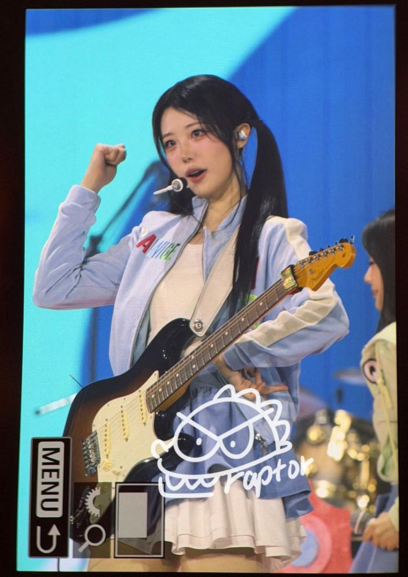 QWER 히나