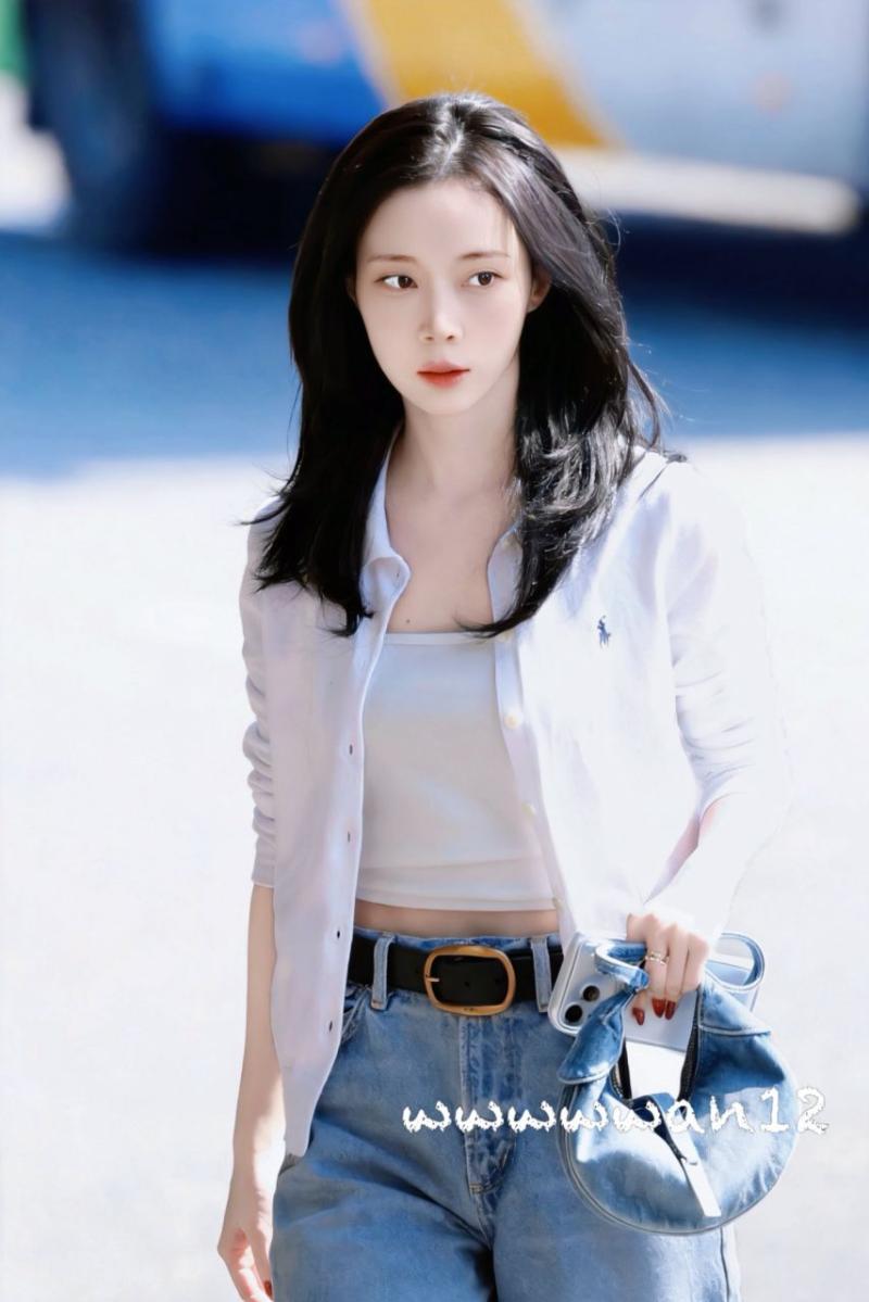 260321 상하이로 출국하는 에스파 윈터