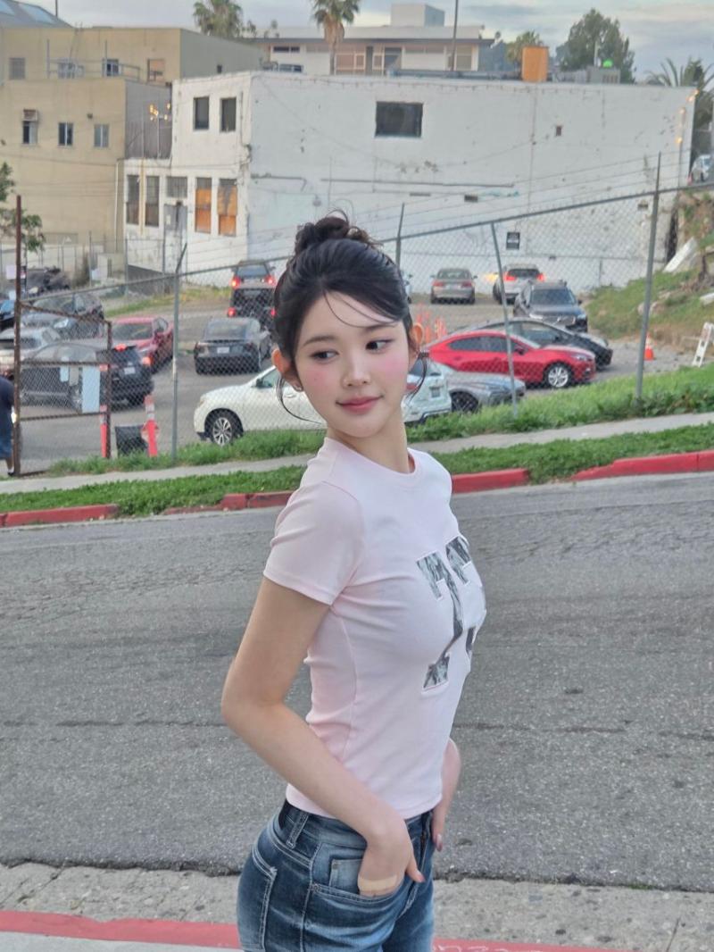하츠투하츠 에이나