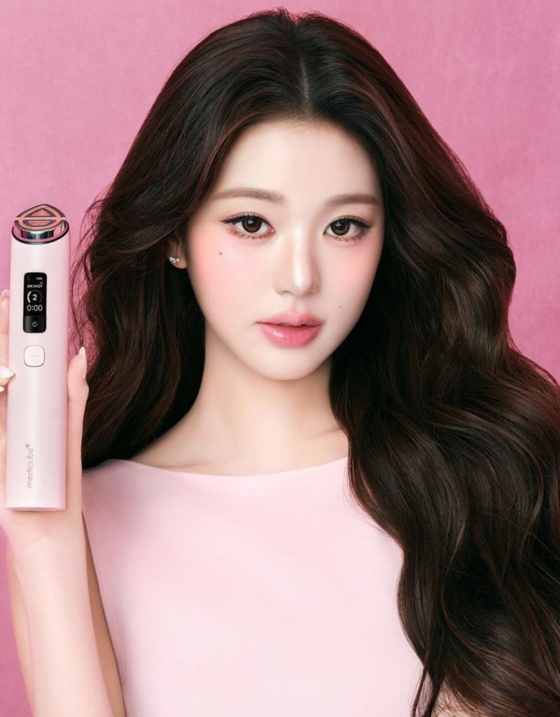 아이브 장원영 메디큐브