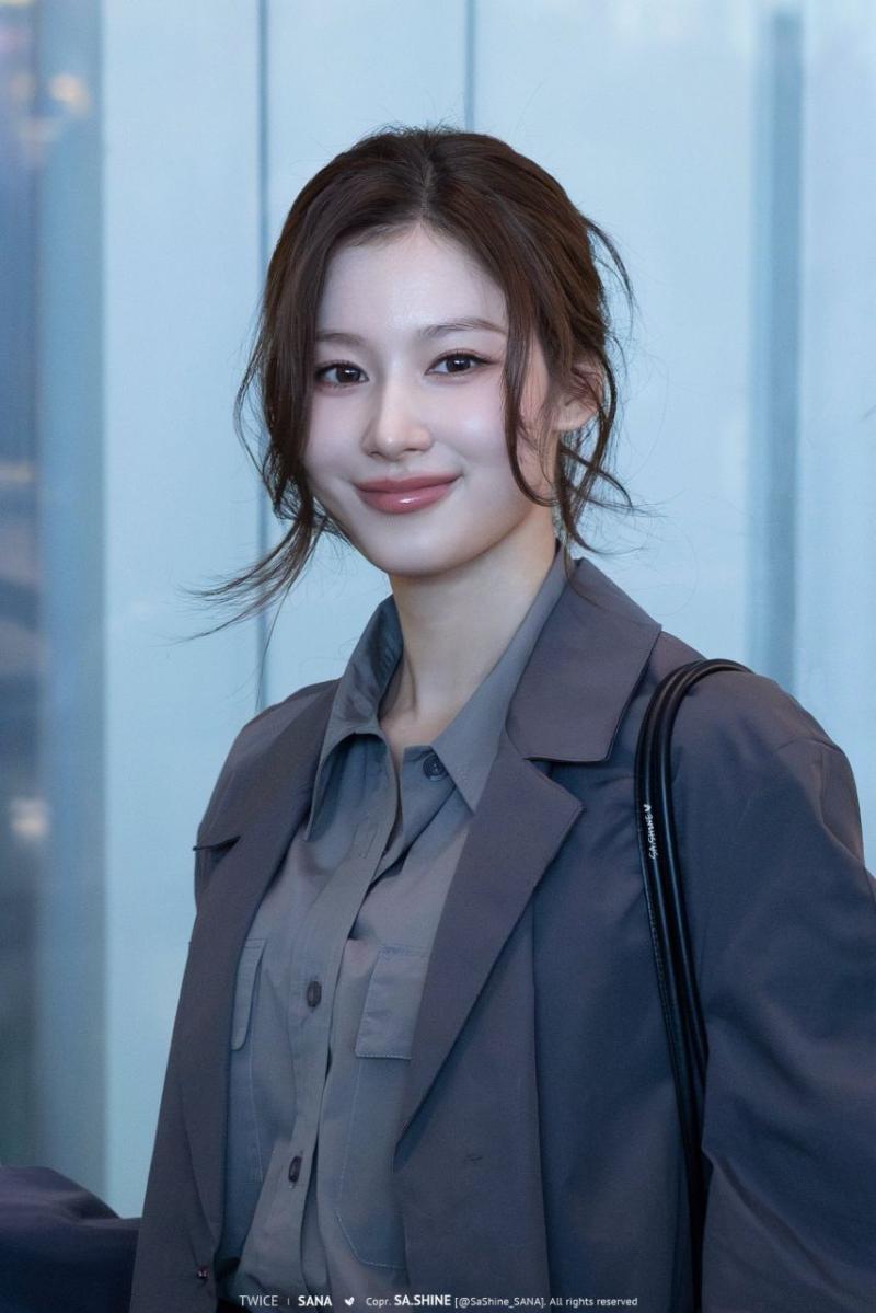 트와이스 사나