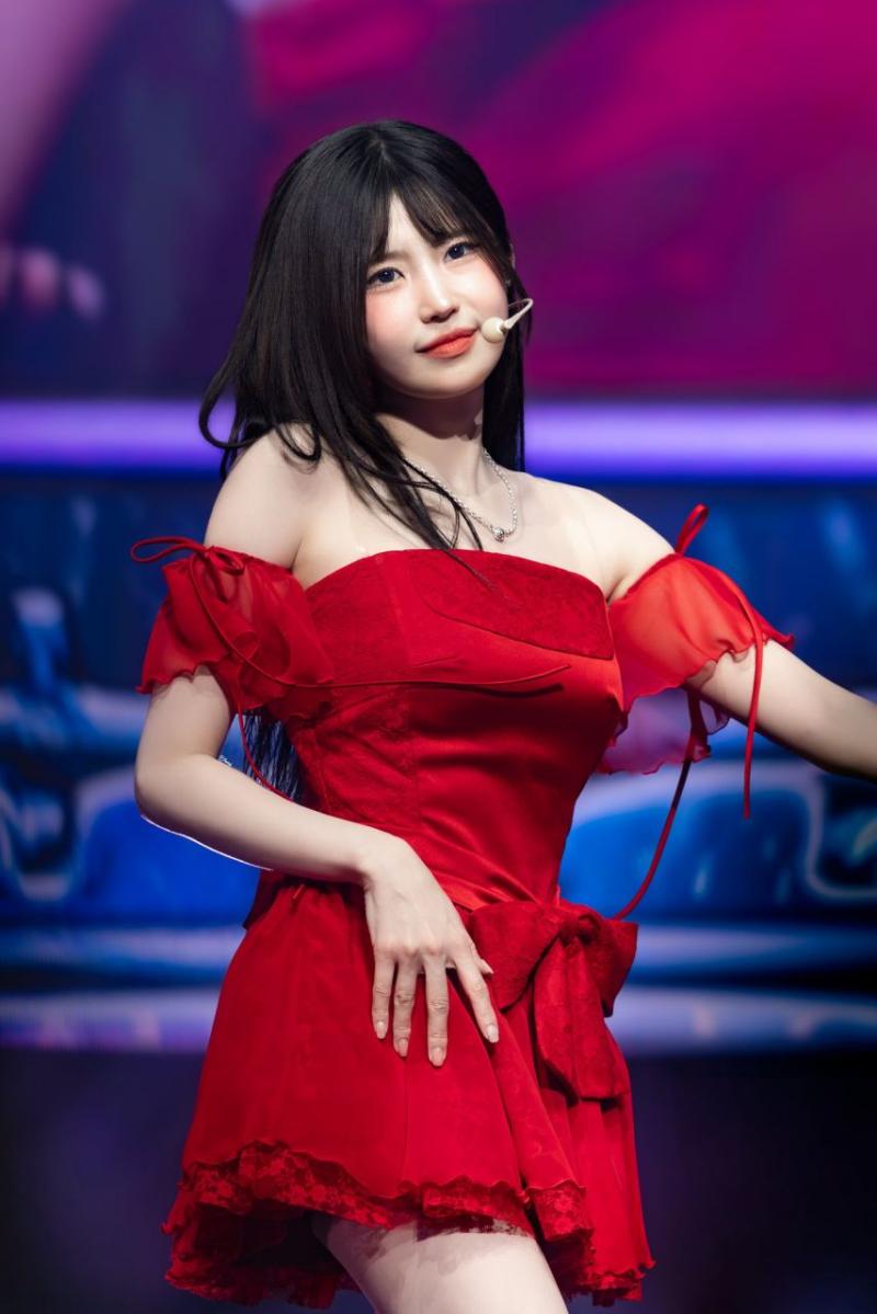 프로미스나인 송하영