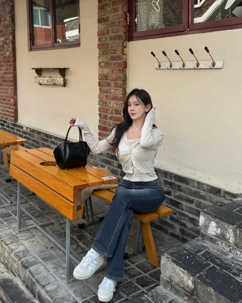 김윤희 아나운서