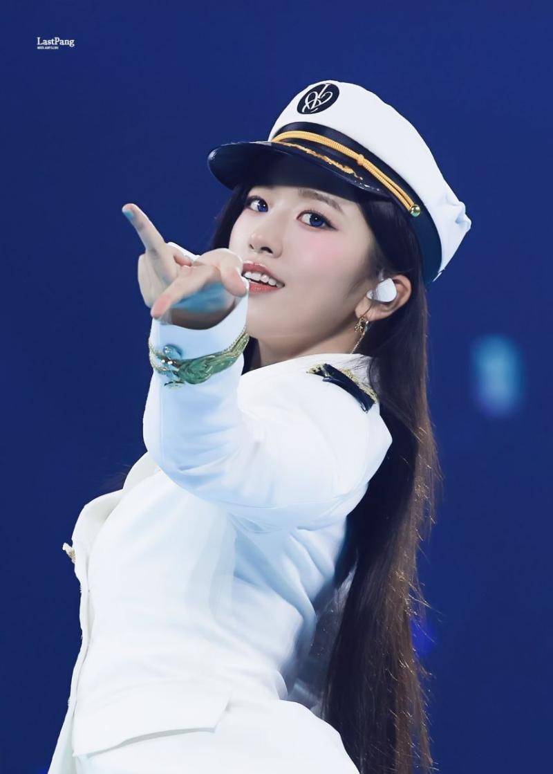 아이브 안유진