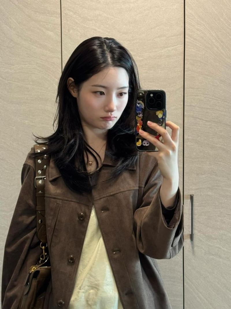 정채연