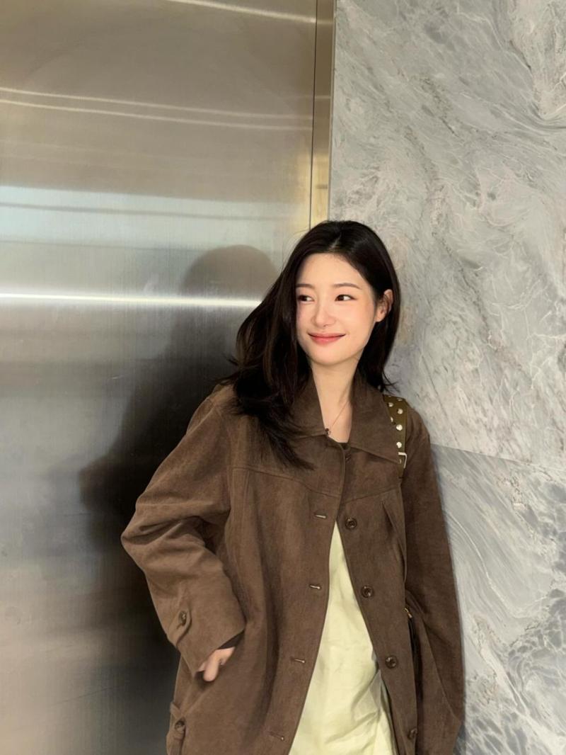 정채연